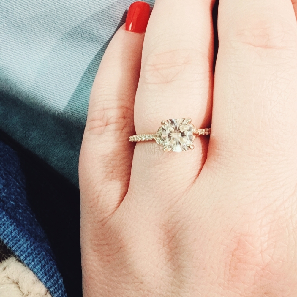 Meet your Posher, Sara "Haloette's Closet"